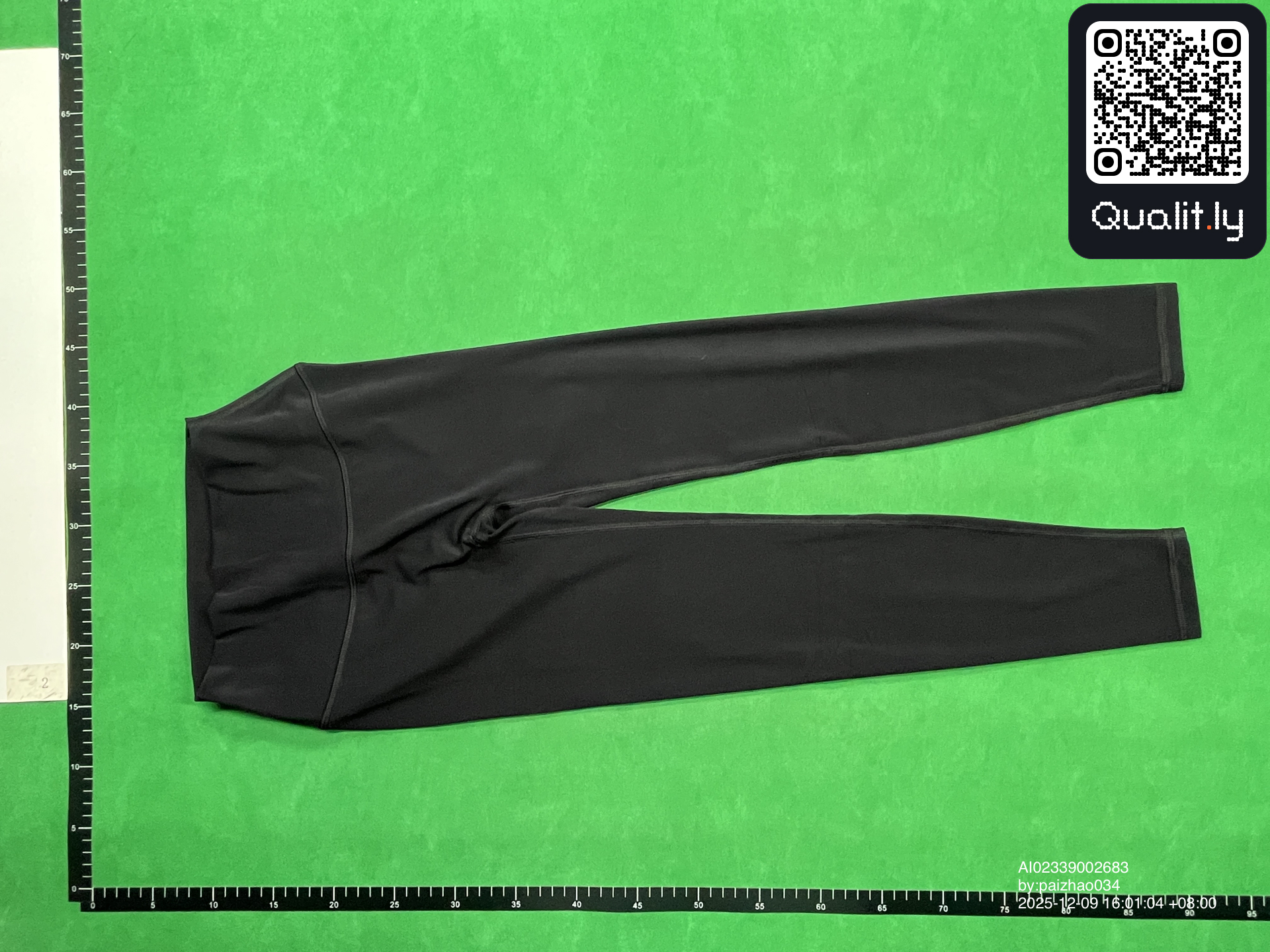 Pantalon — photo QC 3 sur 8