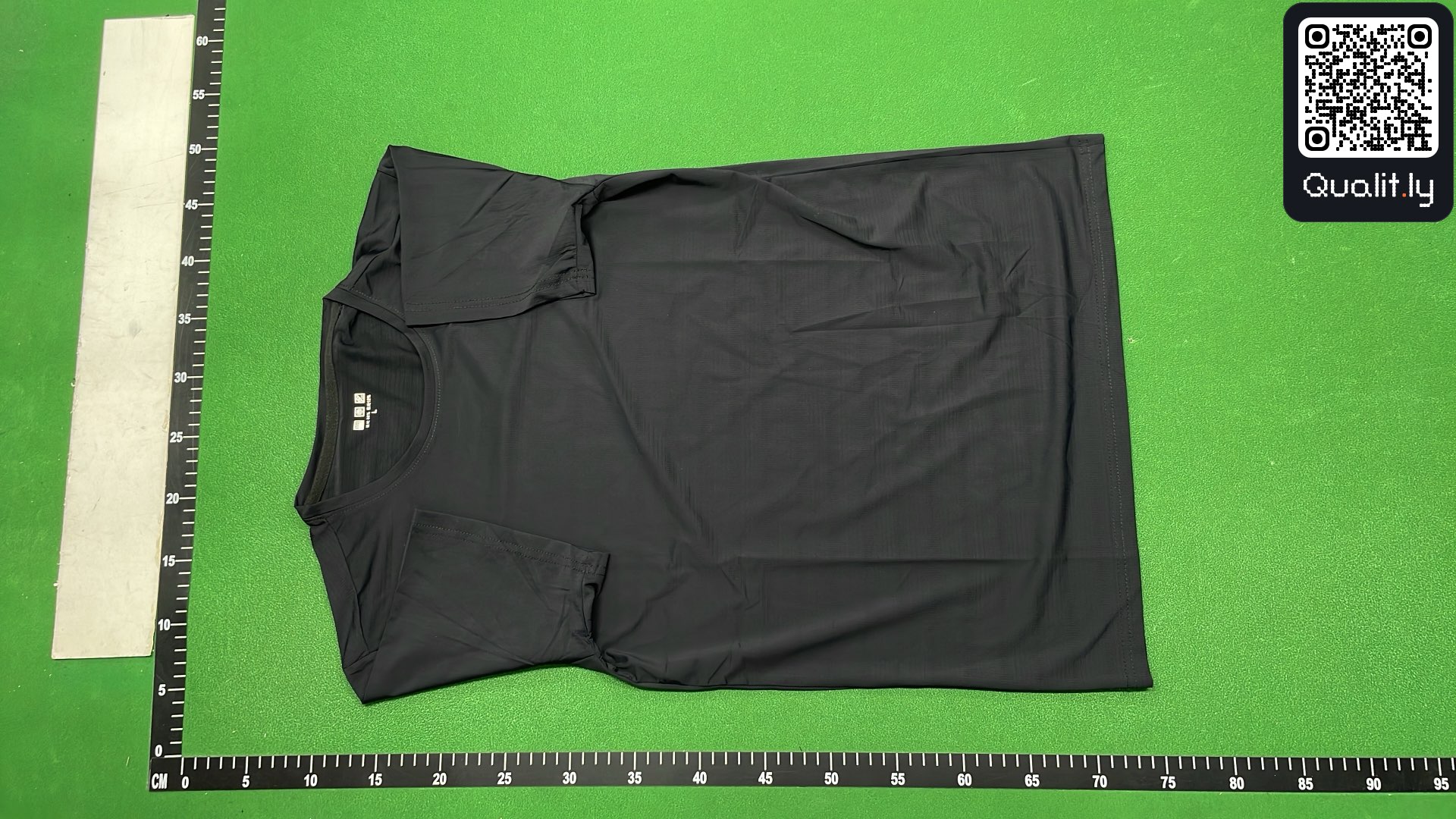 T-shirt — foto QC 2 di 4