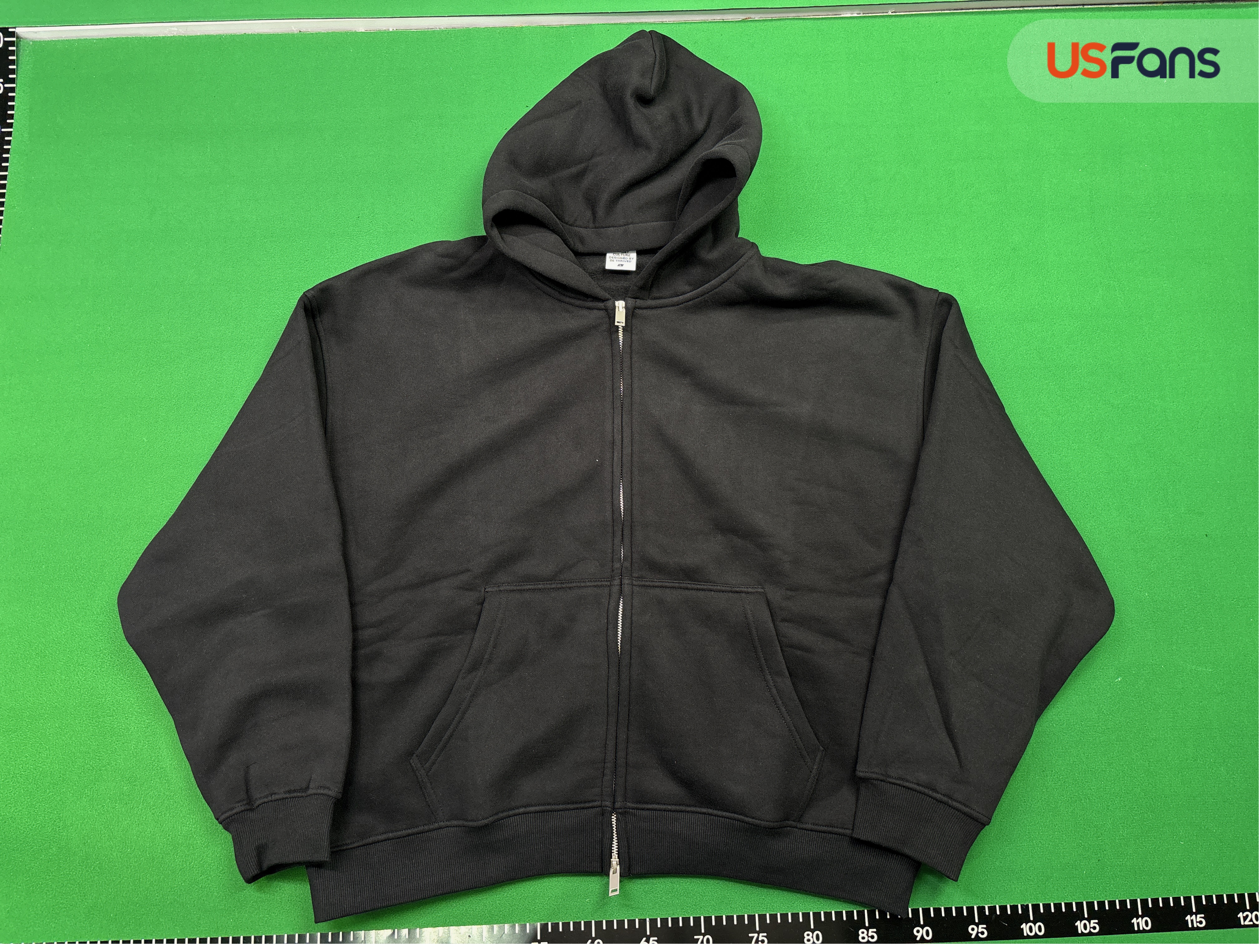 Hoodie — QC-foto 2 av 4