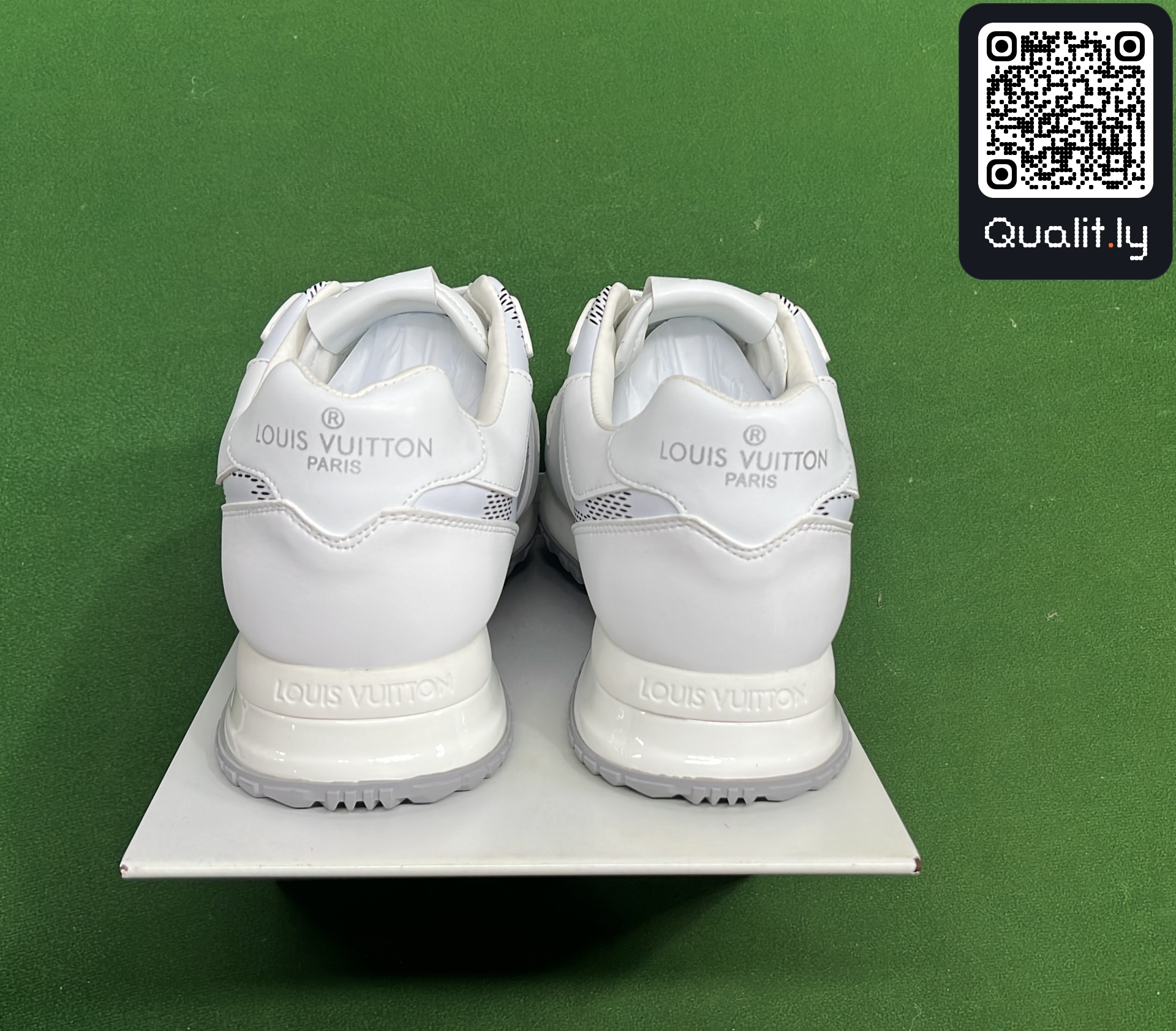 球鞋 QC 照片 3 / 548