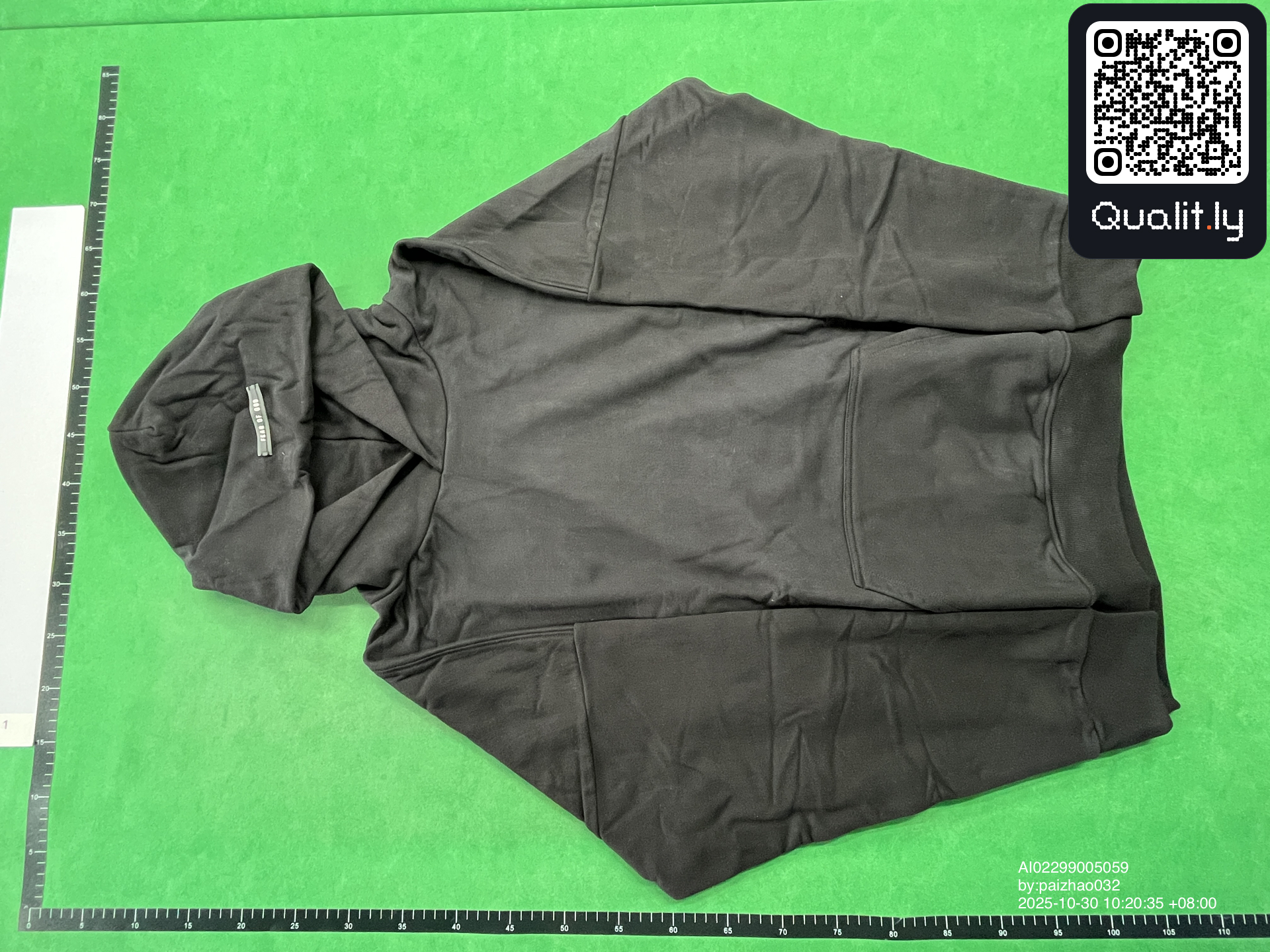 Hoodie — QC-foto 3 av 4
