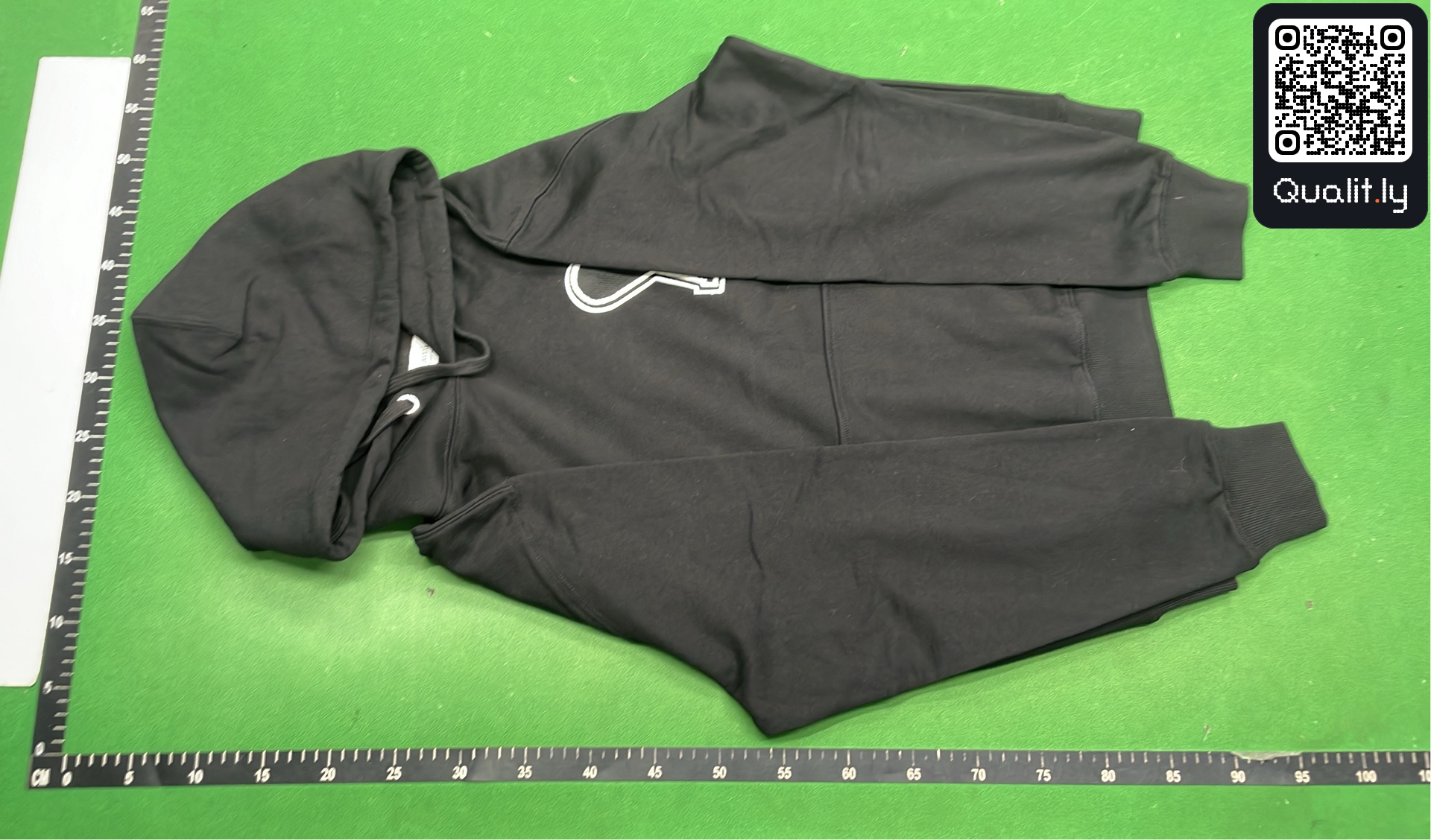 Hoodie — QC-foto 2 van 46