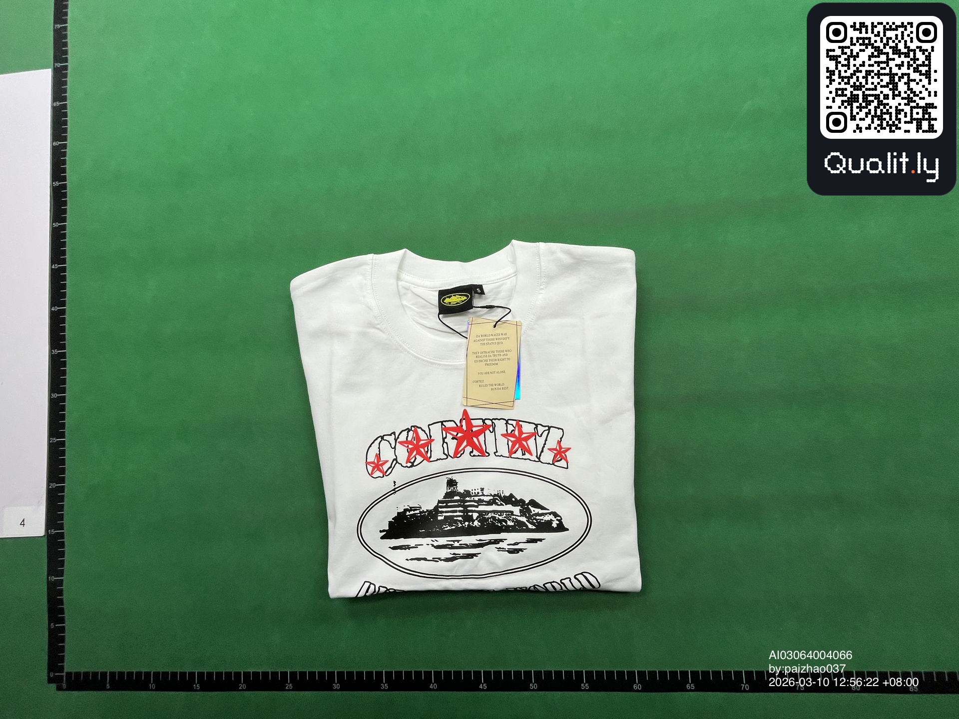 T-shirt — foto QC 1 de 4