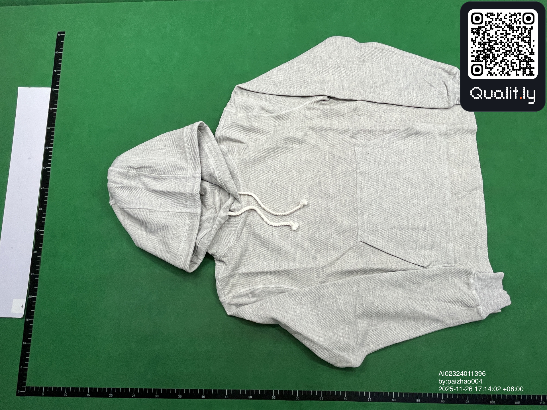 Hoodie QC photo 2 of 10