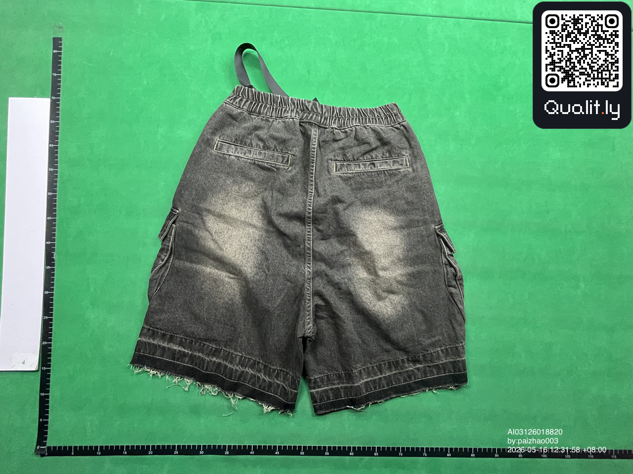 Jeans — QC-foto 3 av 26