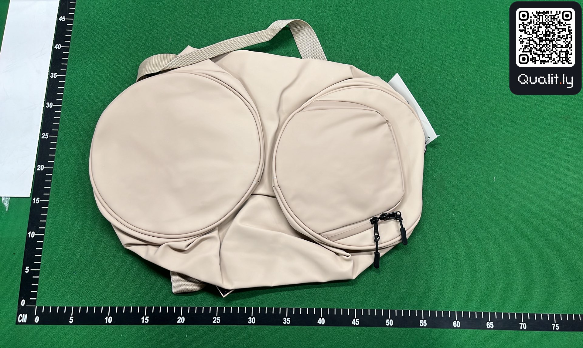 包 QC 照片 2 / 9