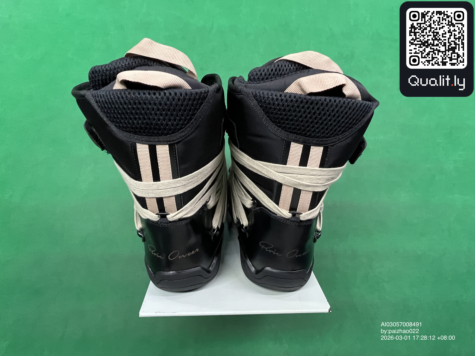 靴子 QC 照片 3 / 10