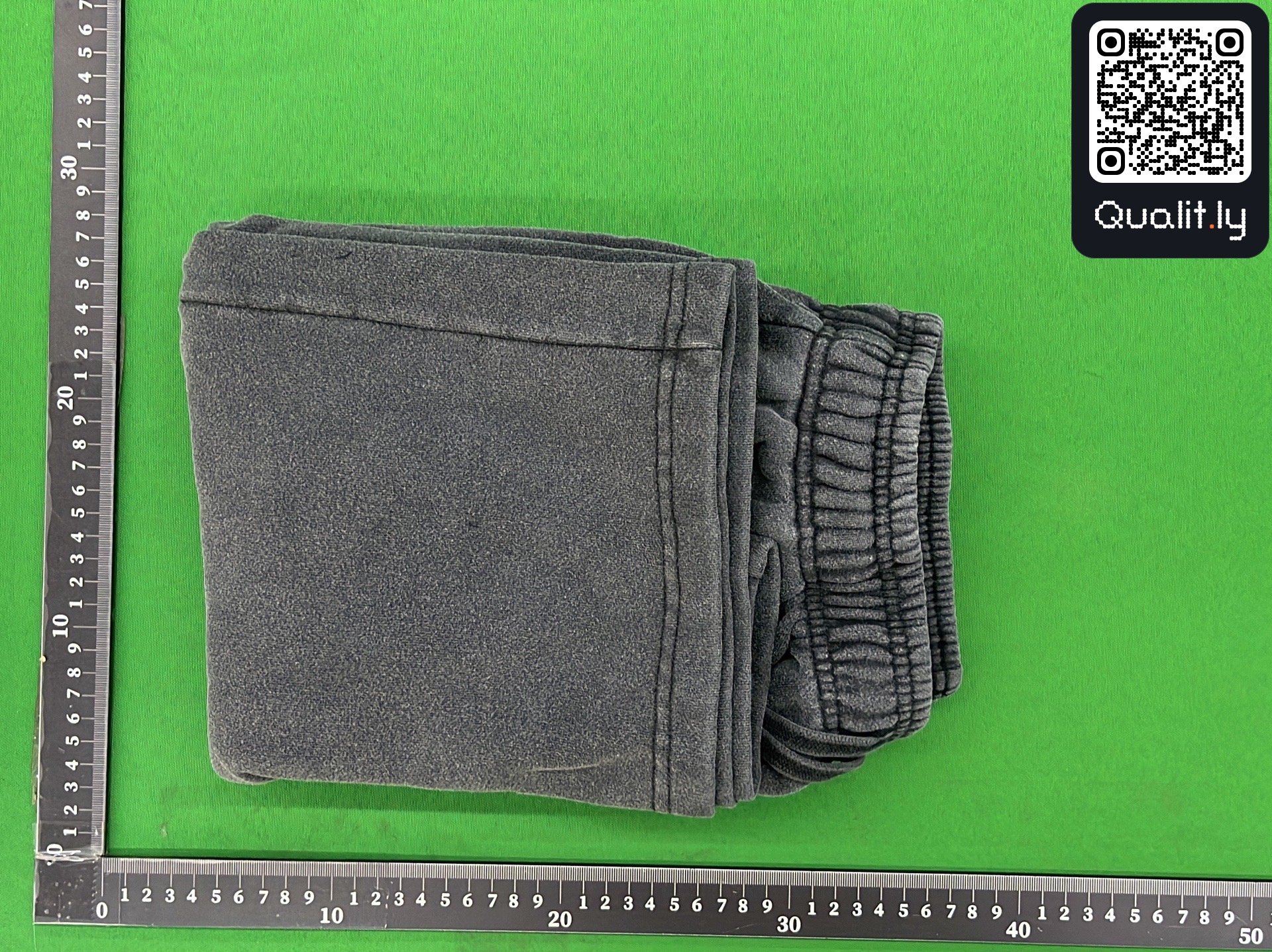 Pantaloncini — foto QC 1 di 12