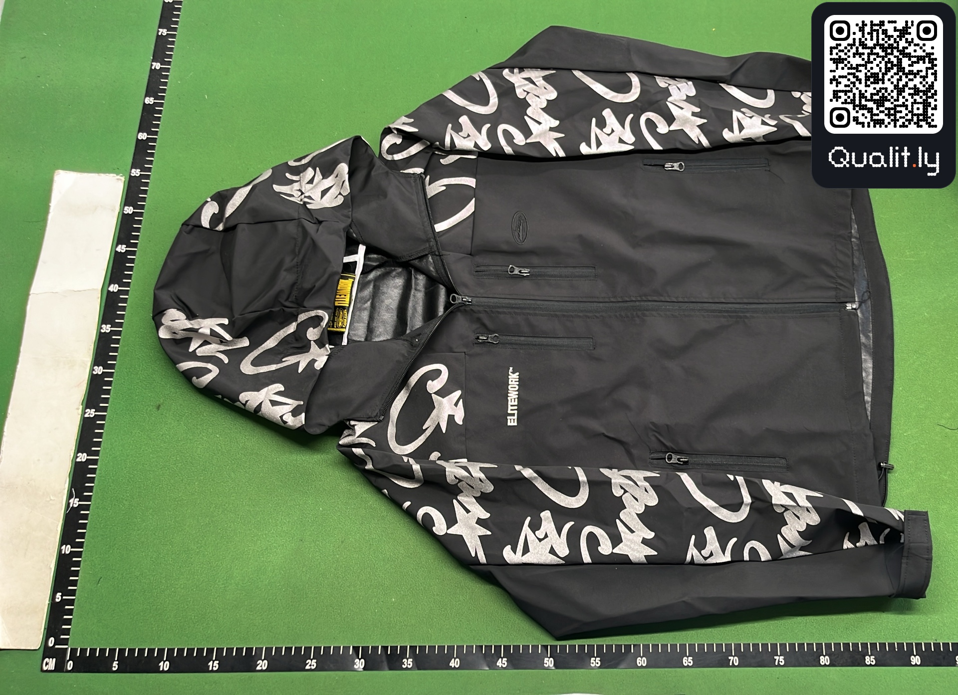 夹克 QC 照片 2 / 16
