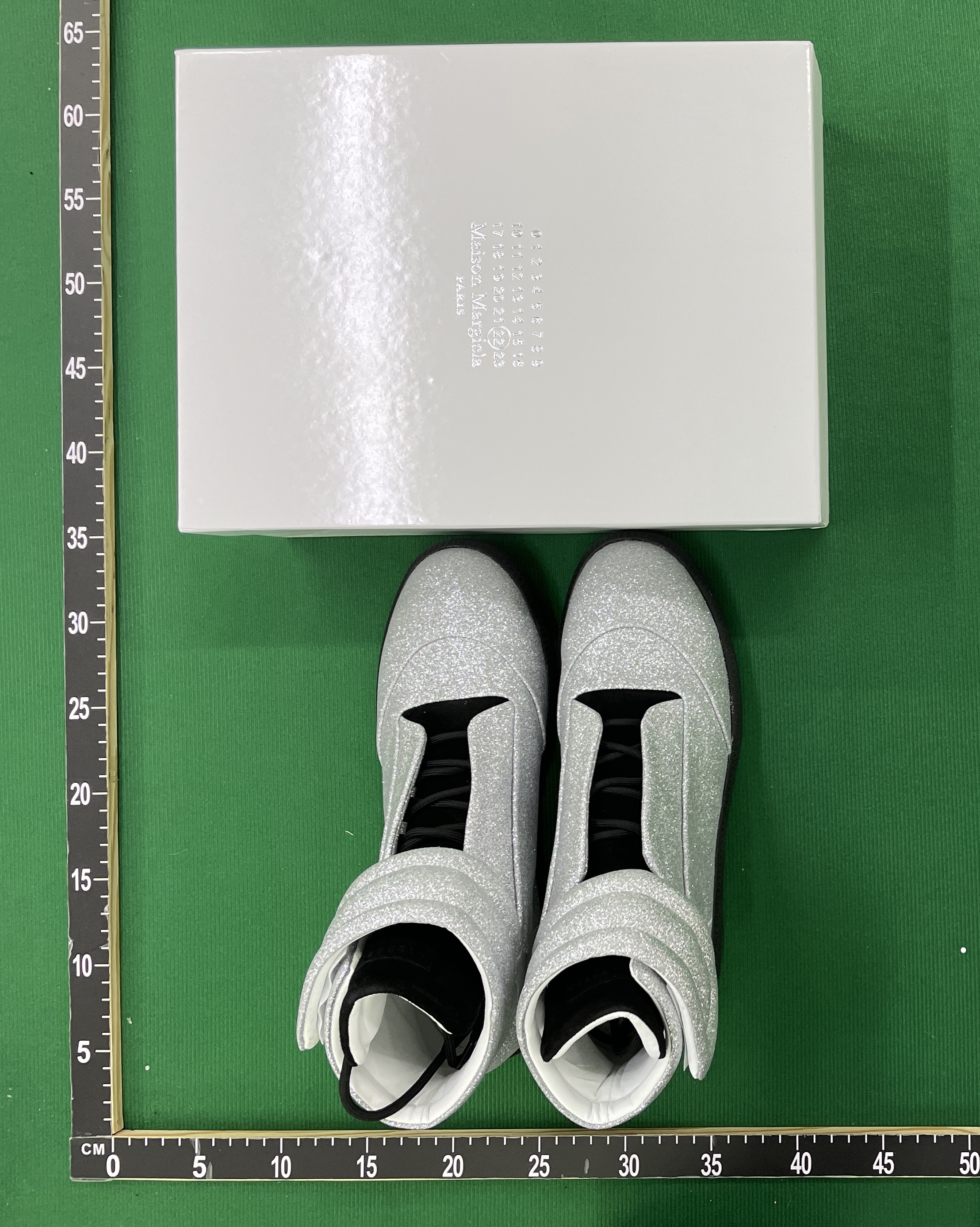 Sneakers — QC-foto 1 van 7