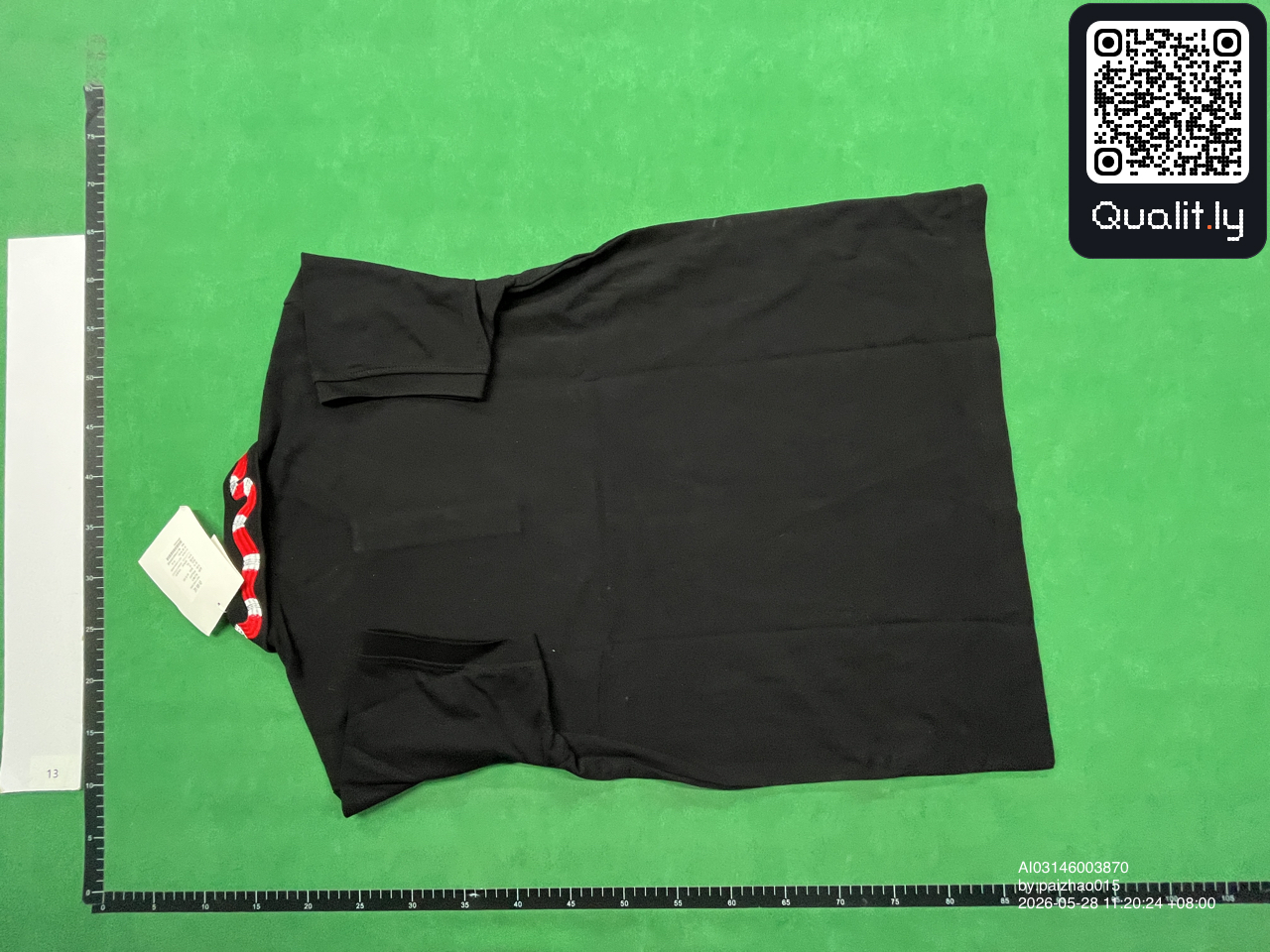 T-shirt QC photo 2 of 18