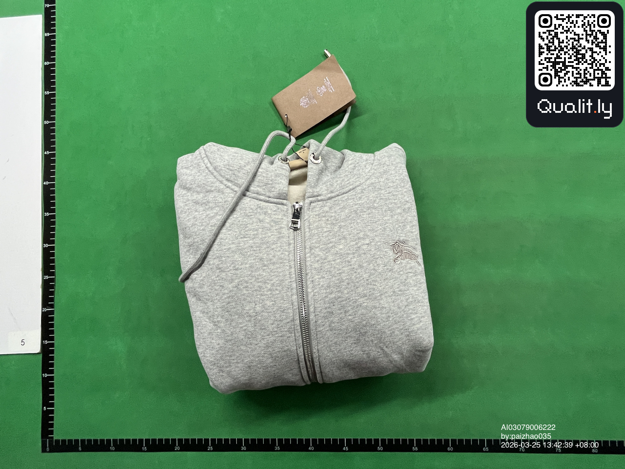QC-foto 1 av 19