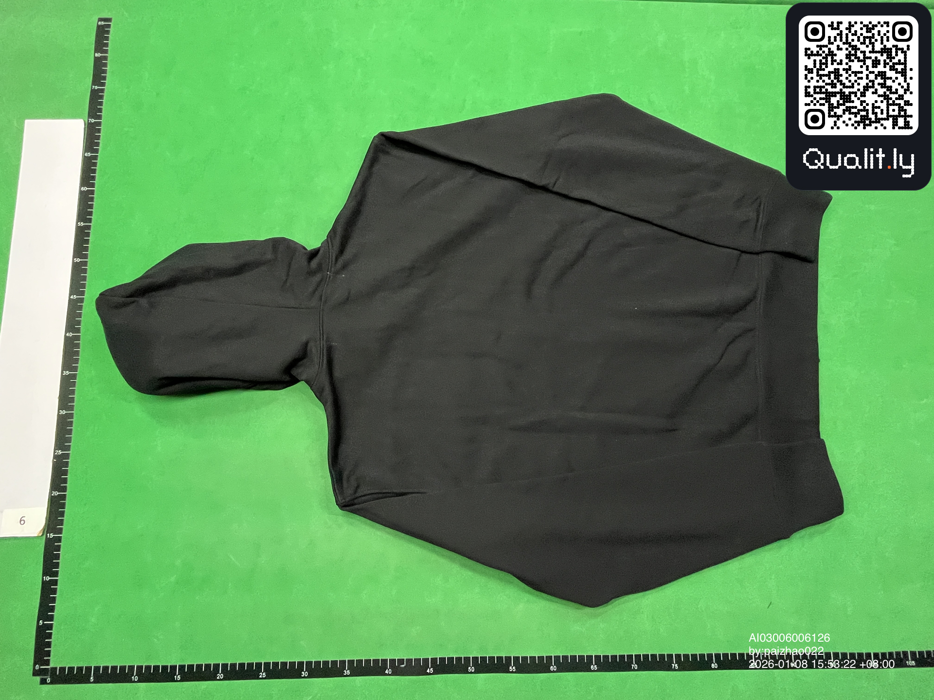 Hoodie QC photo 2 of 12