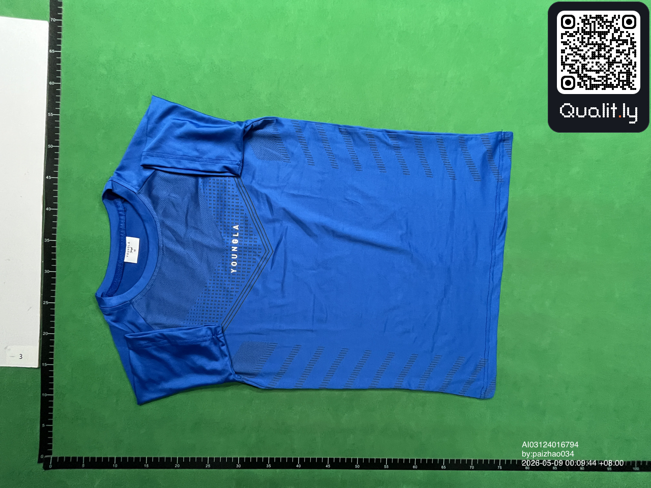 T-shirt — photo QC 3 sur 10
