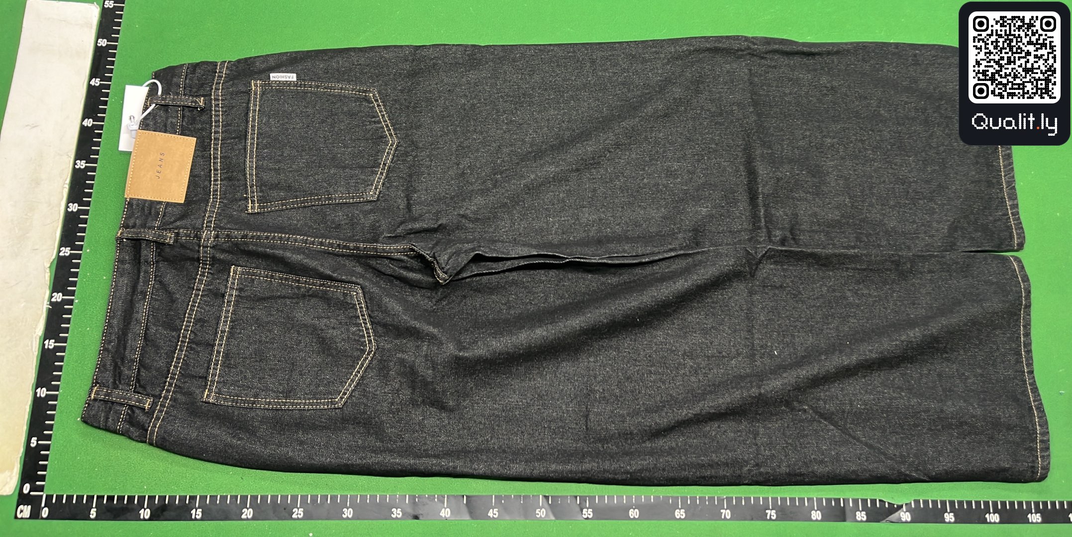 Jeans — QC-foto 3 av 12