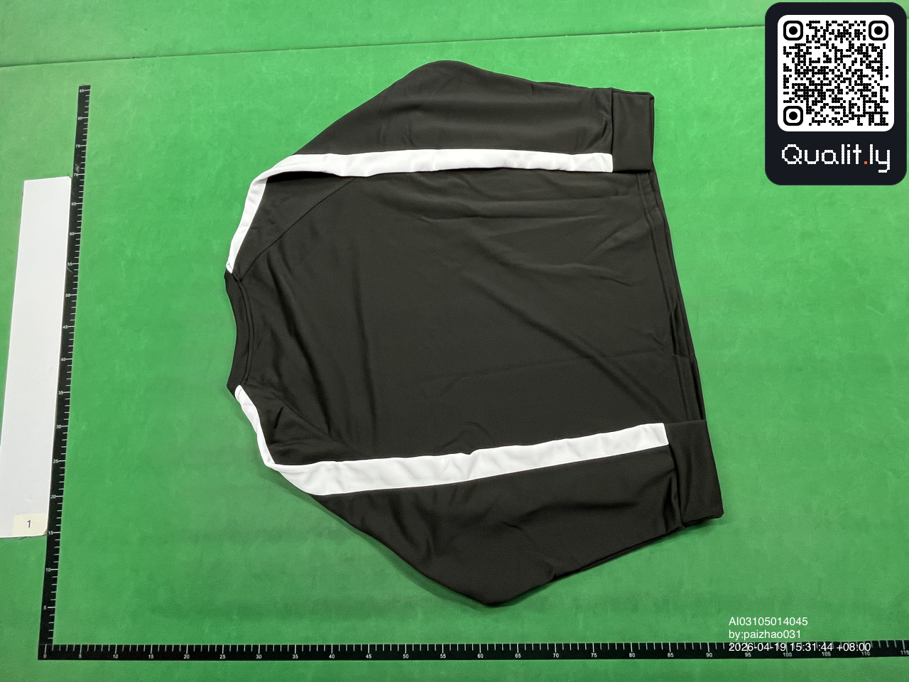 Camiseta — foto QC 2 de 8