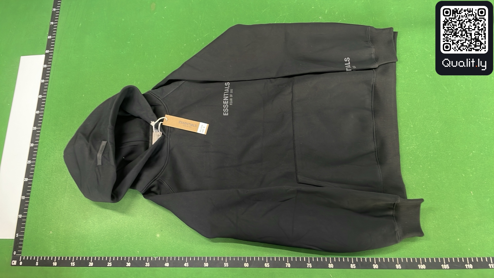 Hoodie — QC-Foto 2 von 189