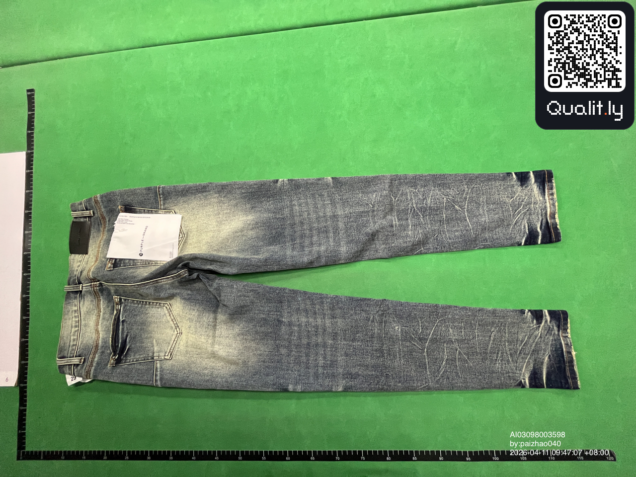 牛仔裤 QC 照片 2 / 14