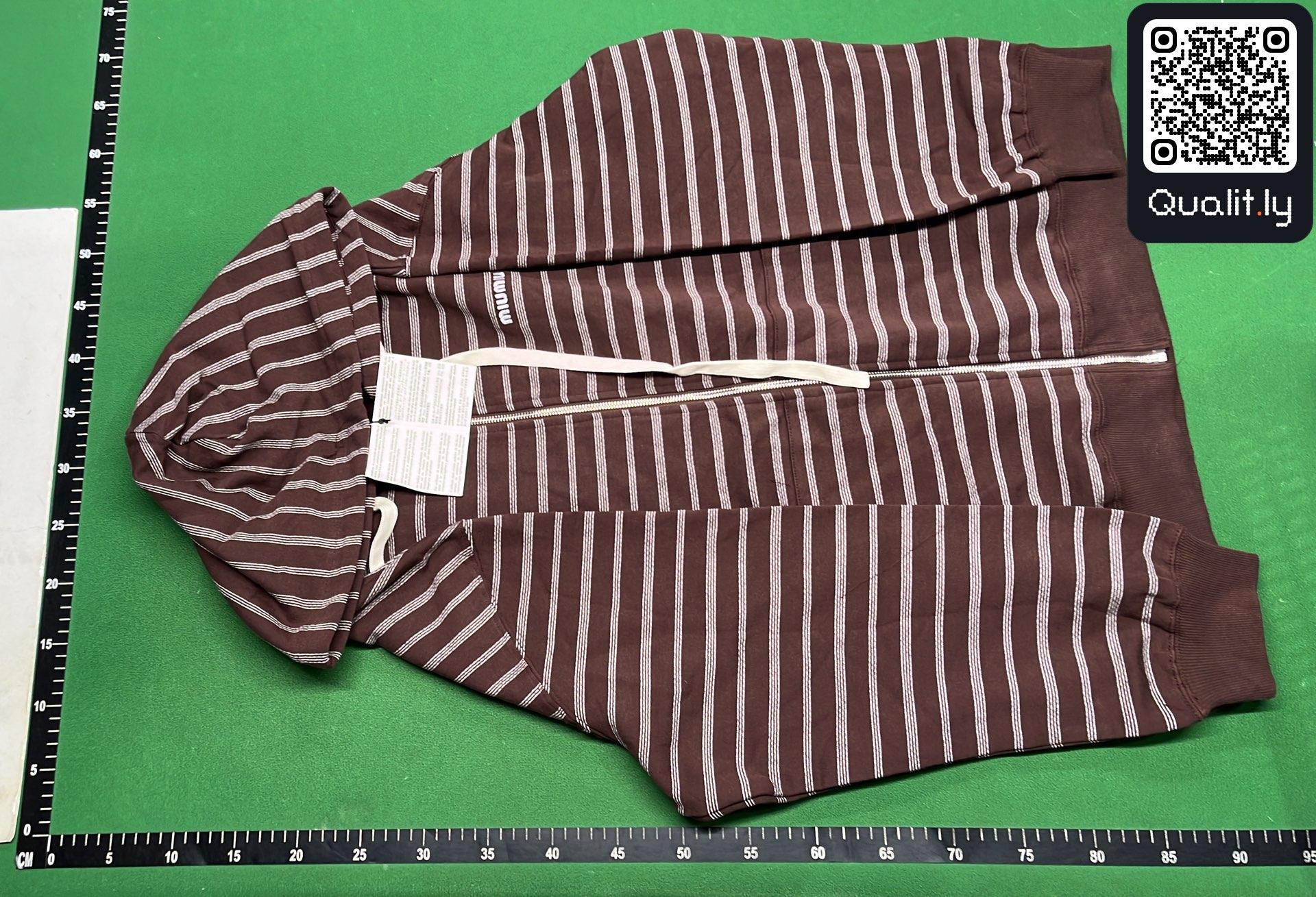 Hoodie QC photo 2 of 16