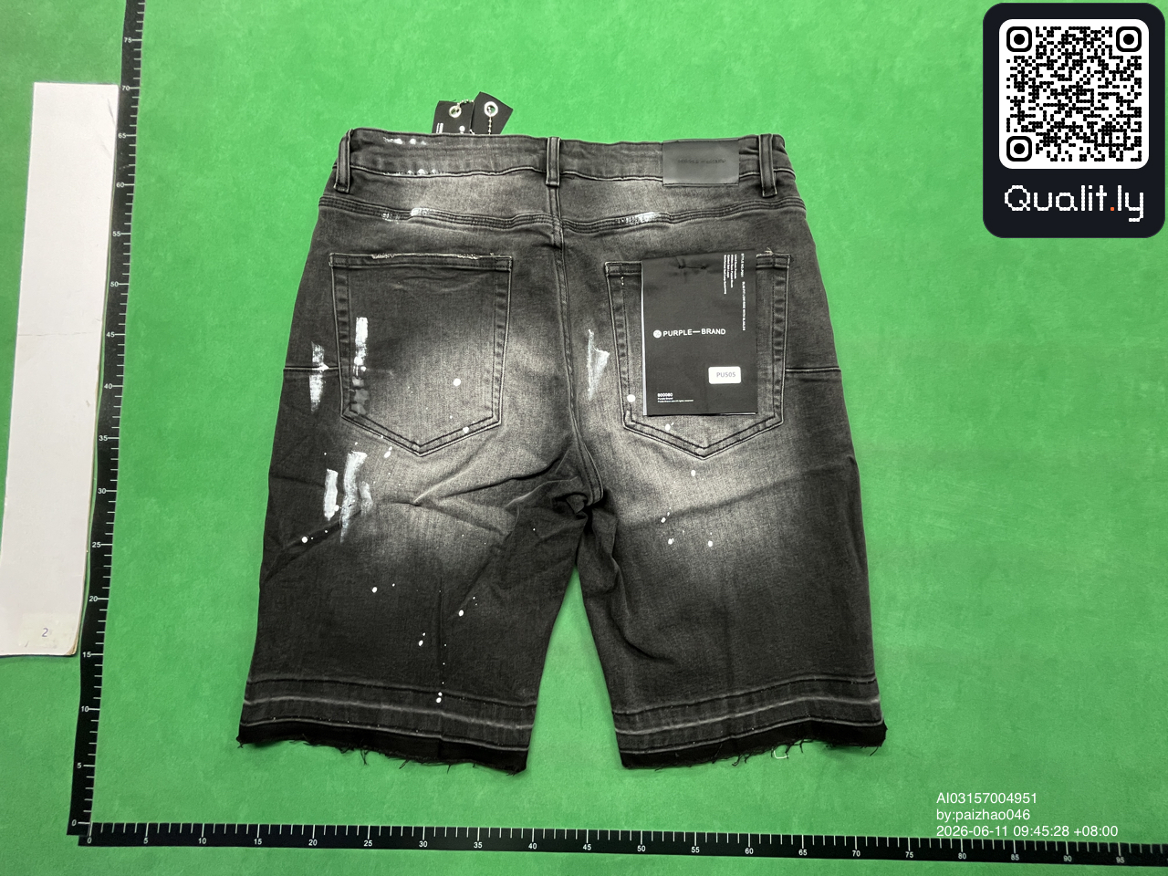 Jeans — QC-foto 1 av 118