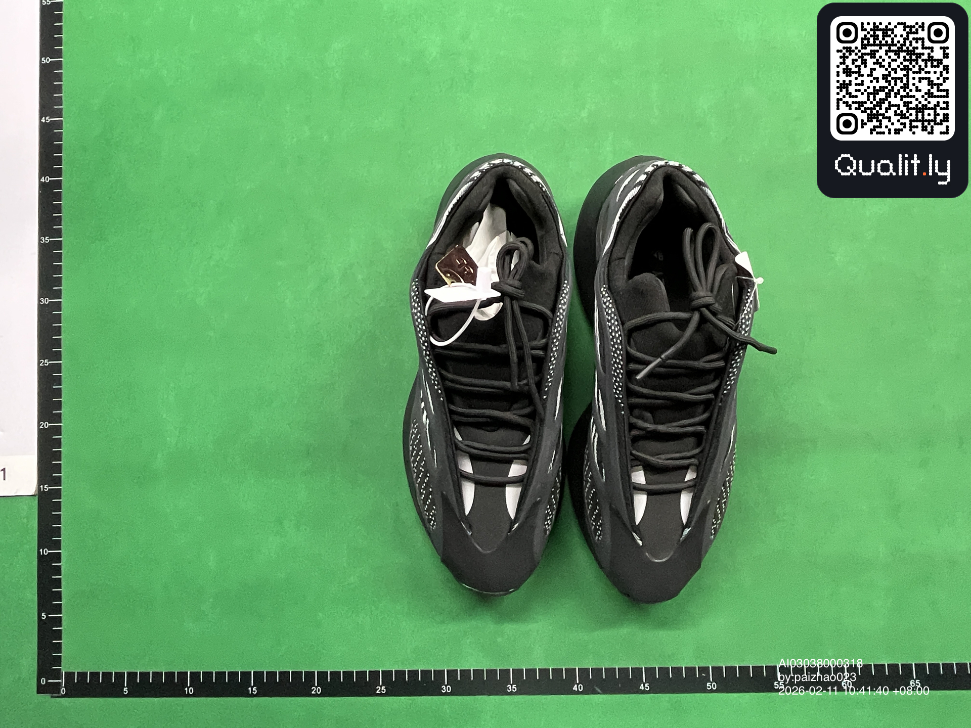 Sneaker — QC-Foto 1 von 68
