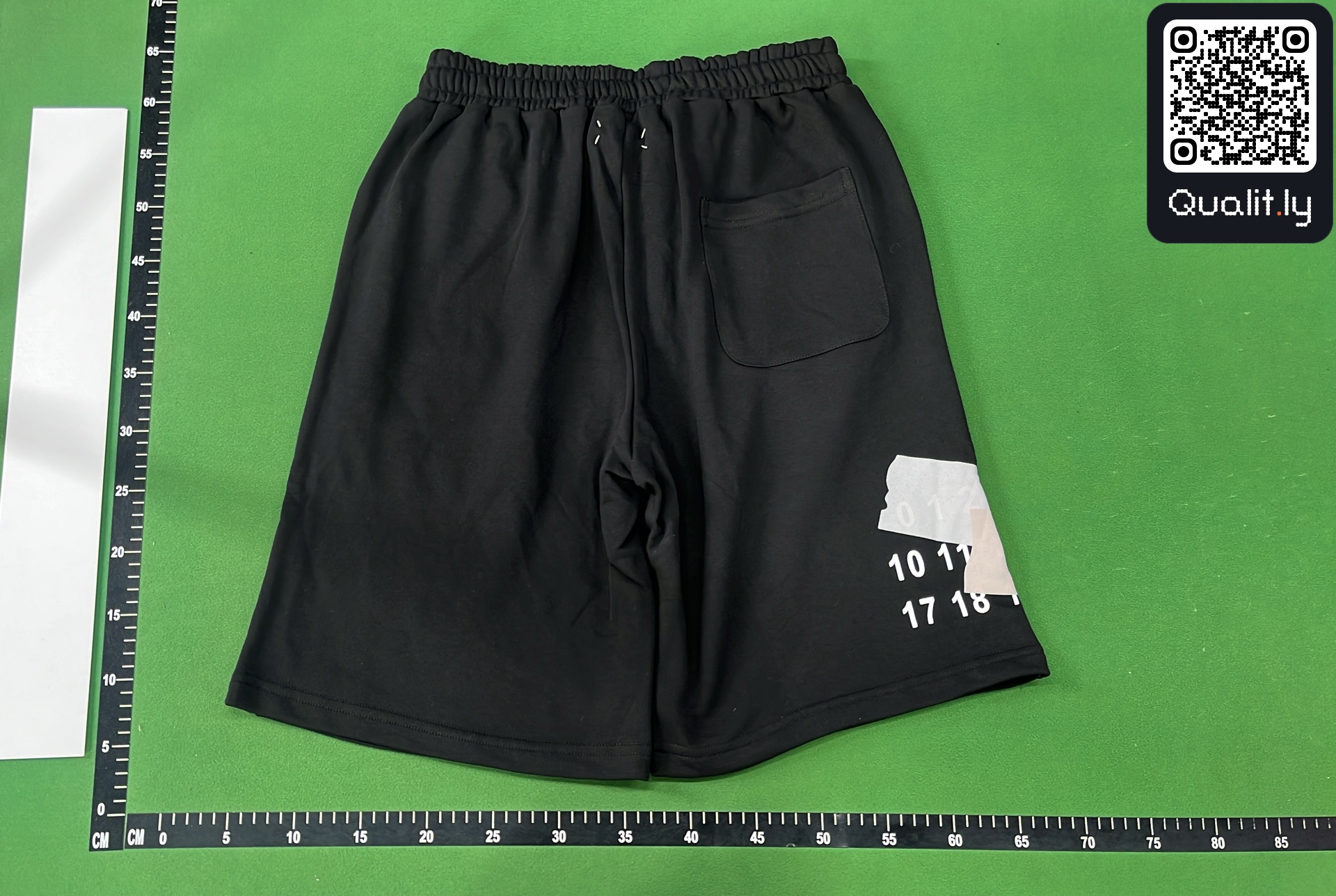 Shorts QC photo 3 of 36