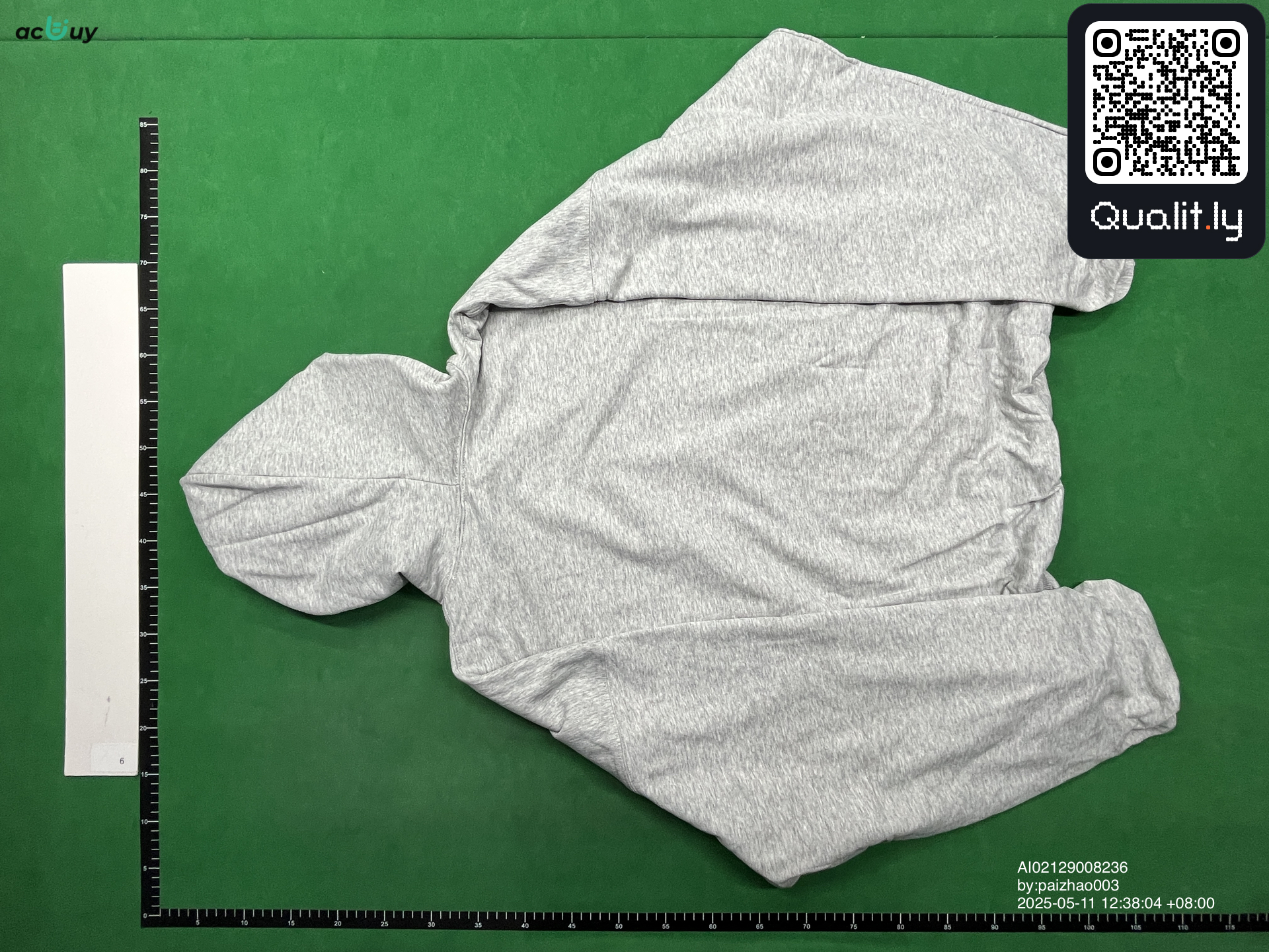 Hoodie QC photo 2 of 52
