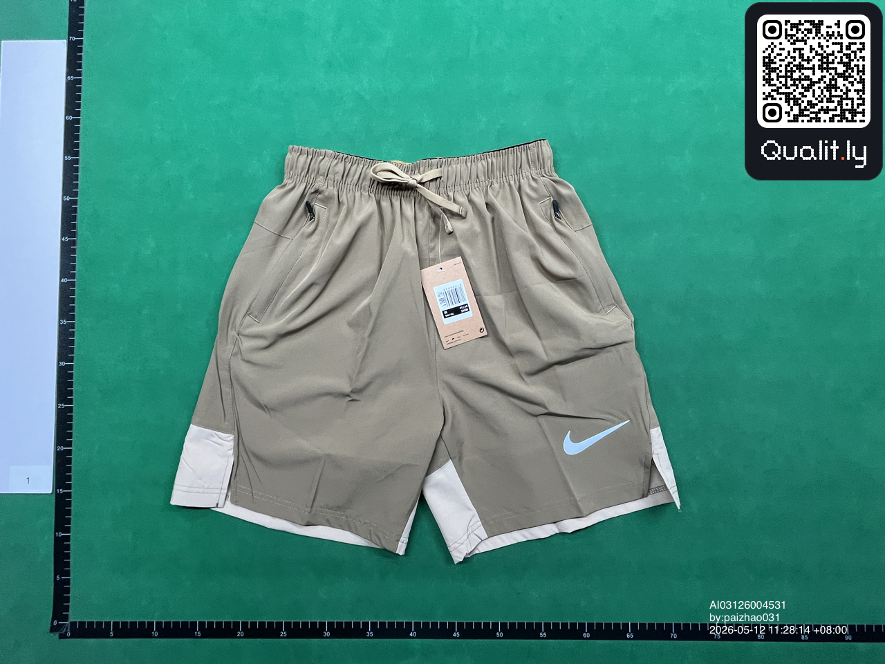 Short — photo QC 3 sur 8