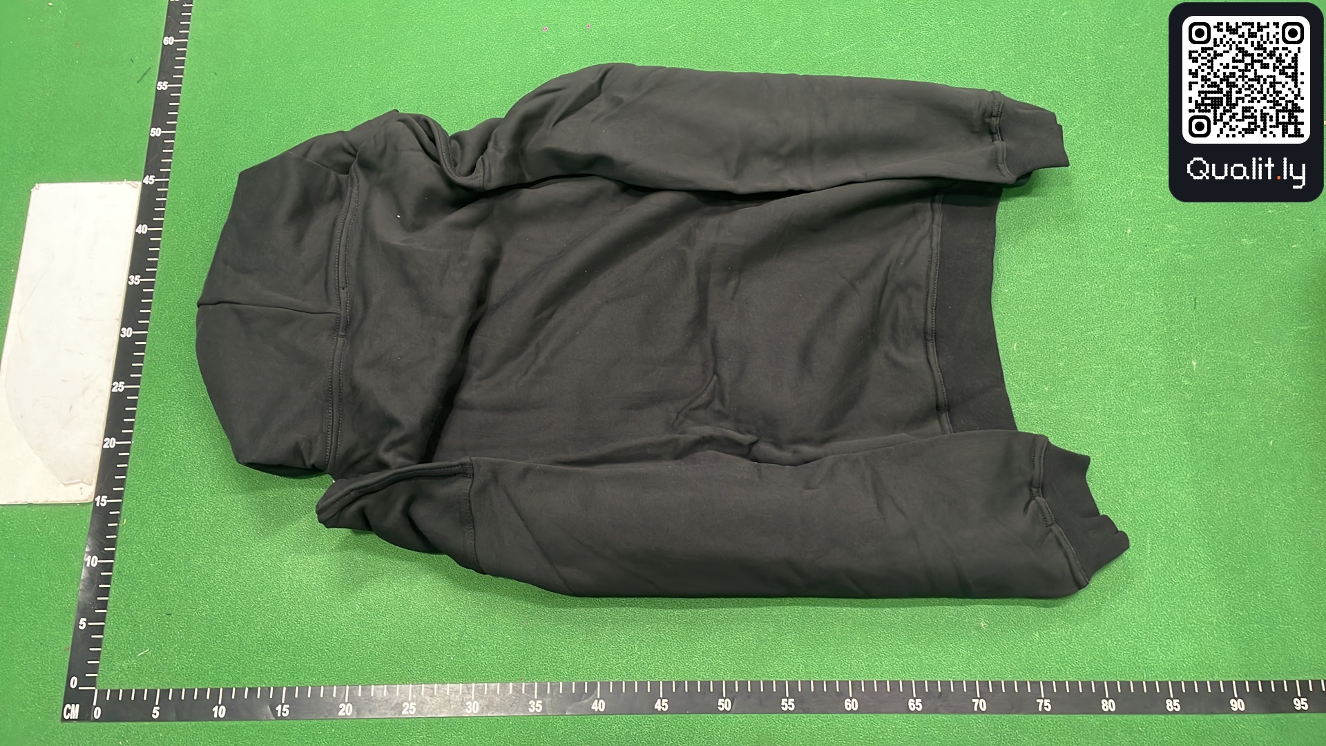 Hoodie QC photo 3 of 4