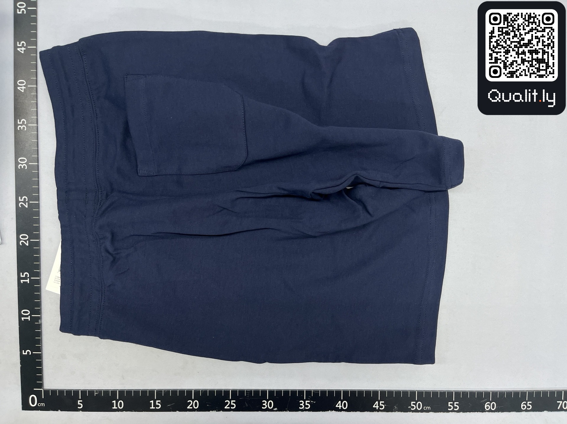 Short — photo QC 2 sur 150