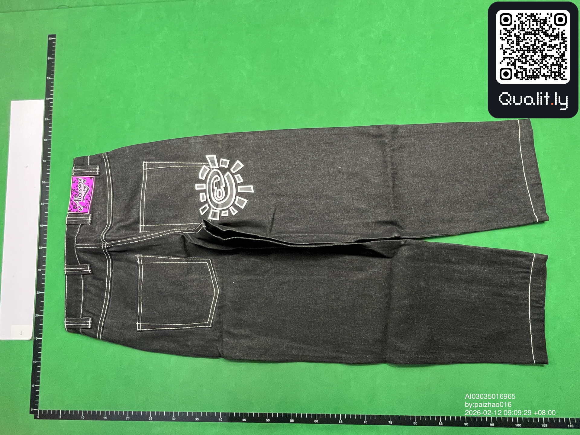 Jeans QC photo 3 of 30