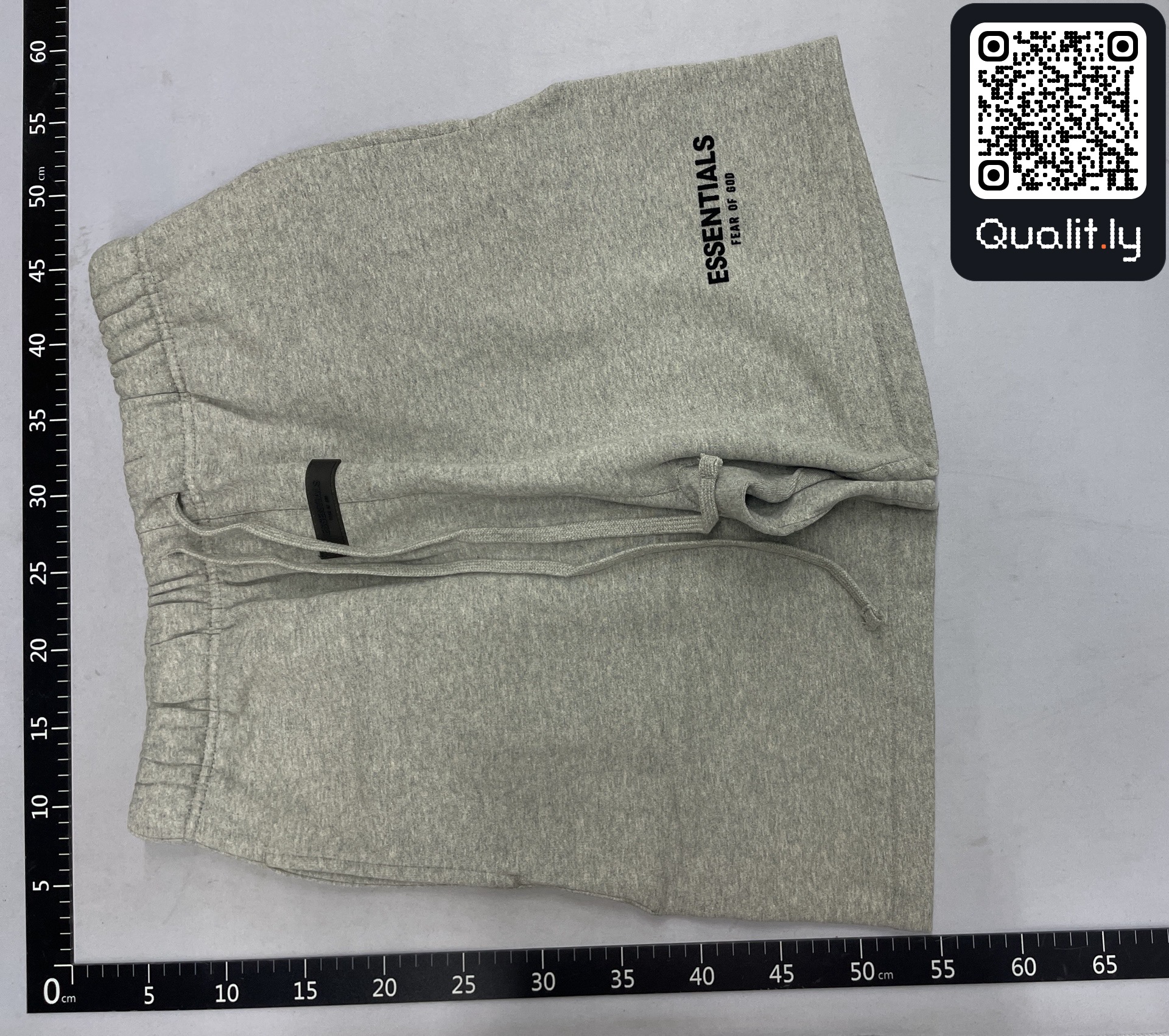 Pantaloncini — foto QC 3 di 99