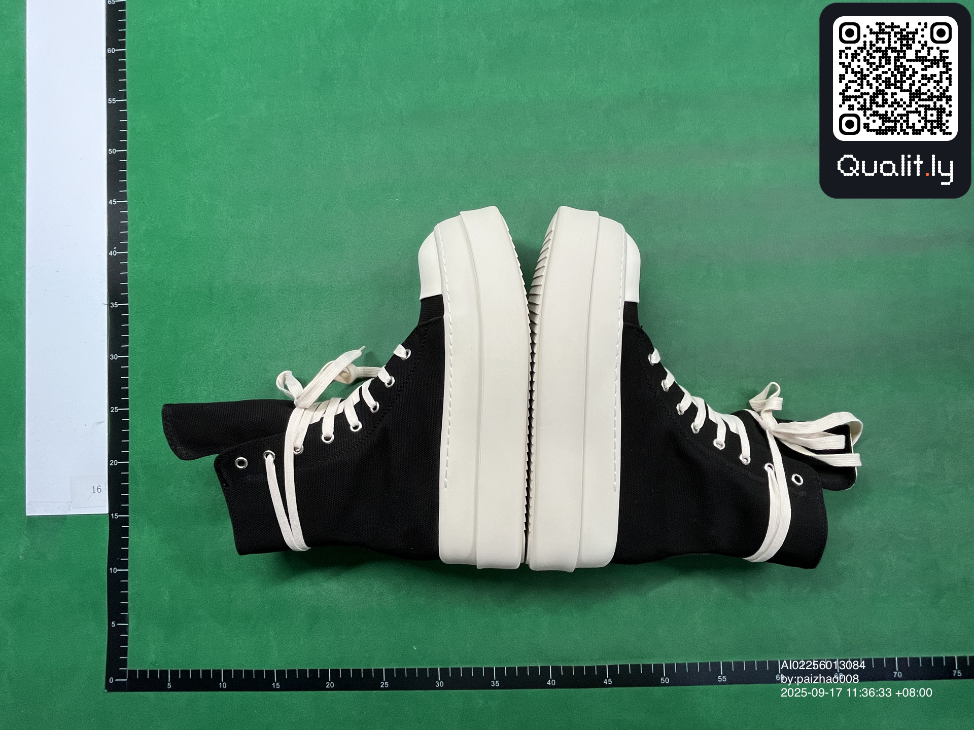 球鞋 QC 照片 2 / 6