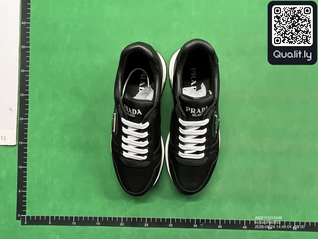 Sneakers — foto QC 2 di 88