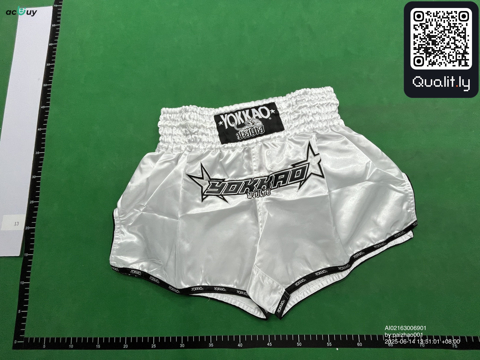 Pantalón corto — foto QC 3 de 32