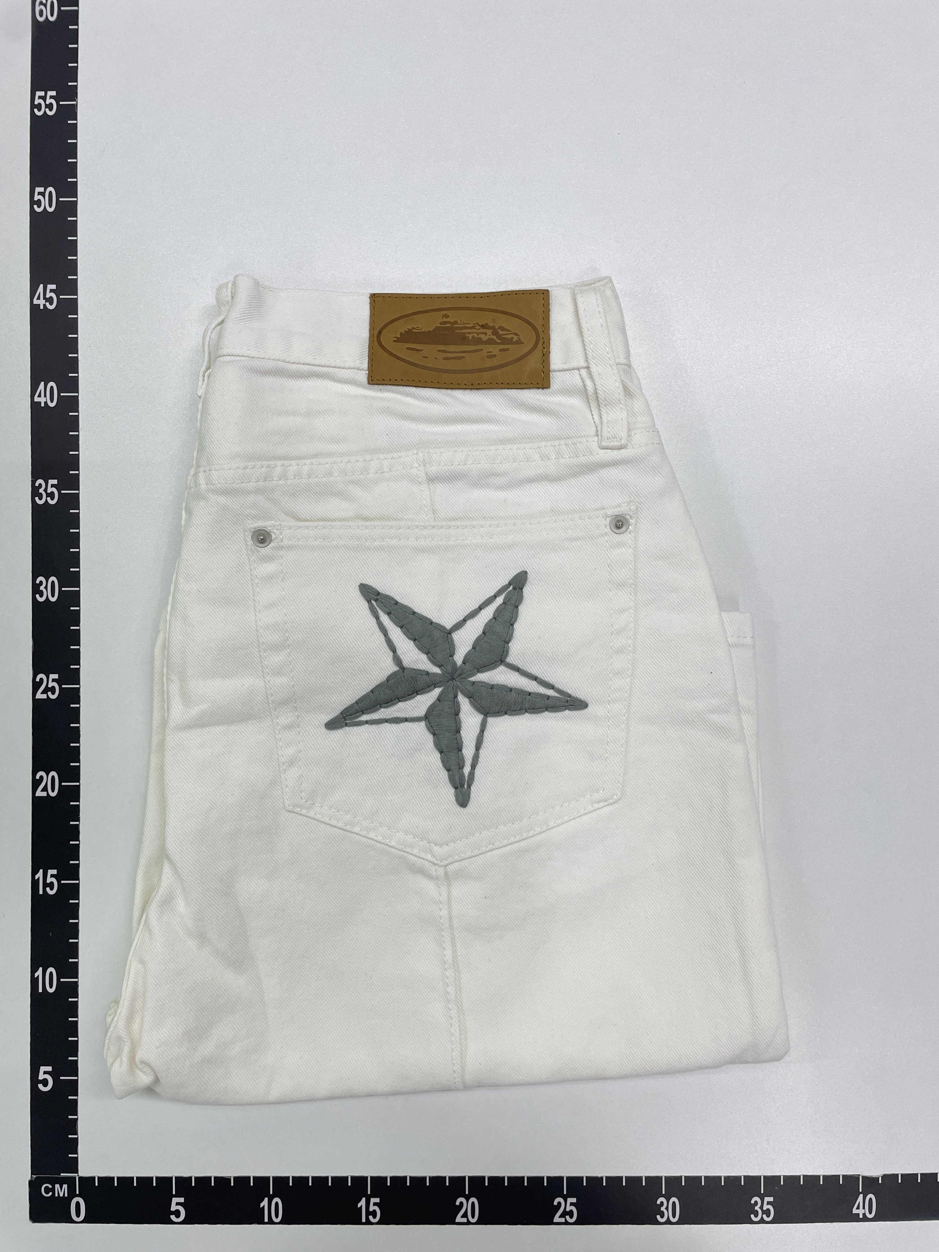 Shorts QC photo 1 of 72