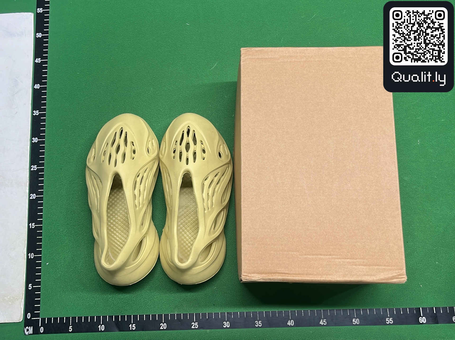 球鞋 QC 照片 1 / 5