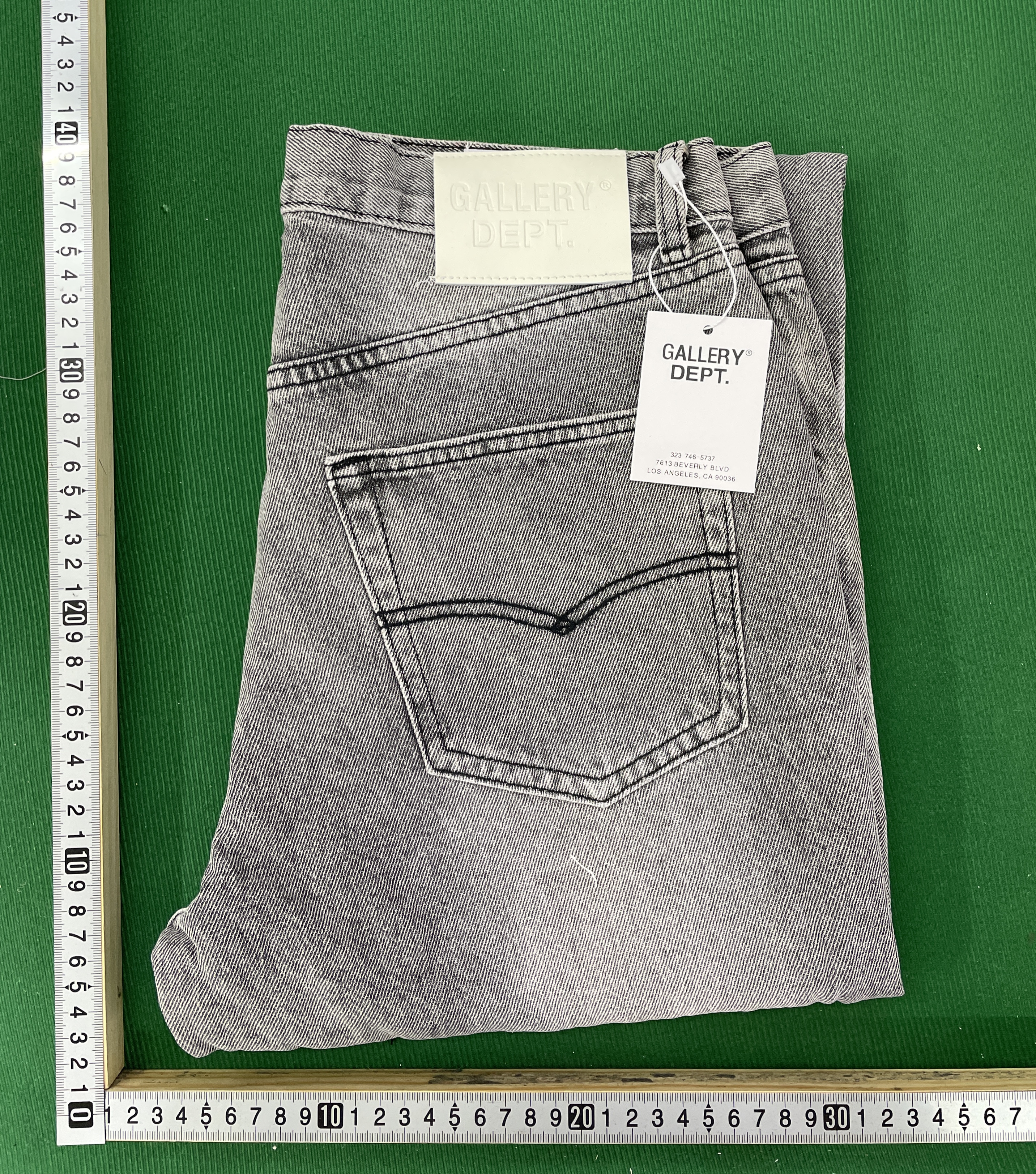 Jeansy — zdjęcie QC 1 z 125
