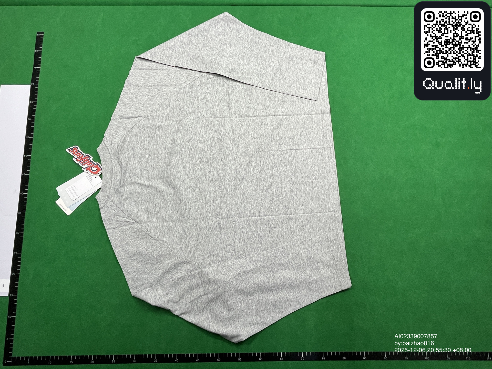 T-shirt — photo QC 2 sur 8