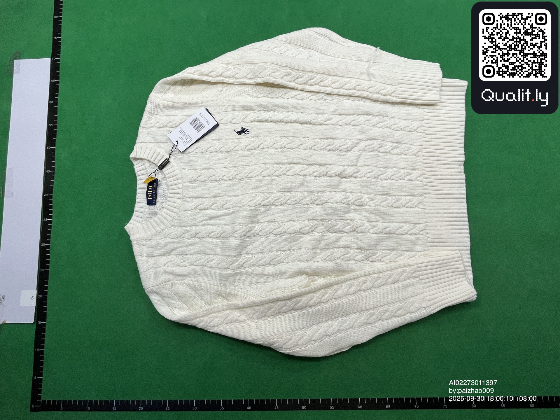Pull — photo QC 3 sur 66