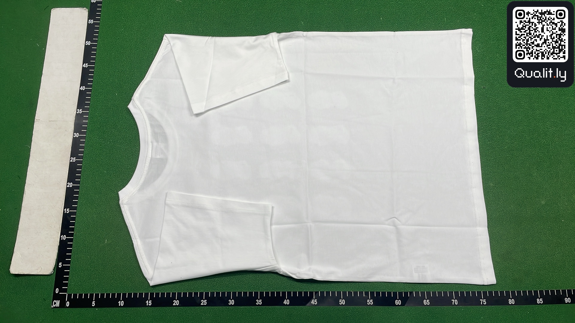 T-shirt — QC-foto 3 av 4