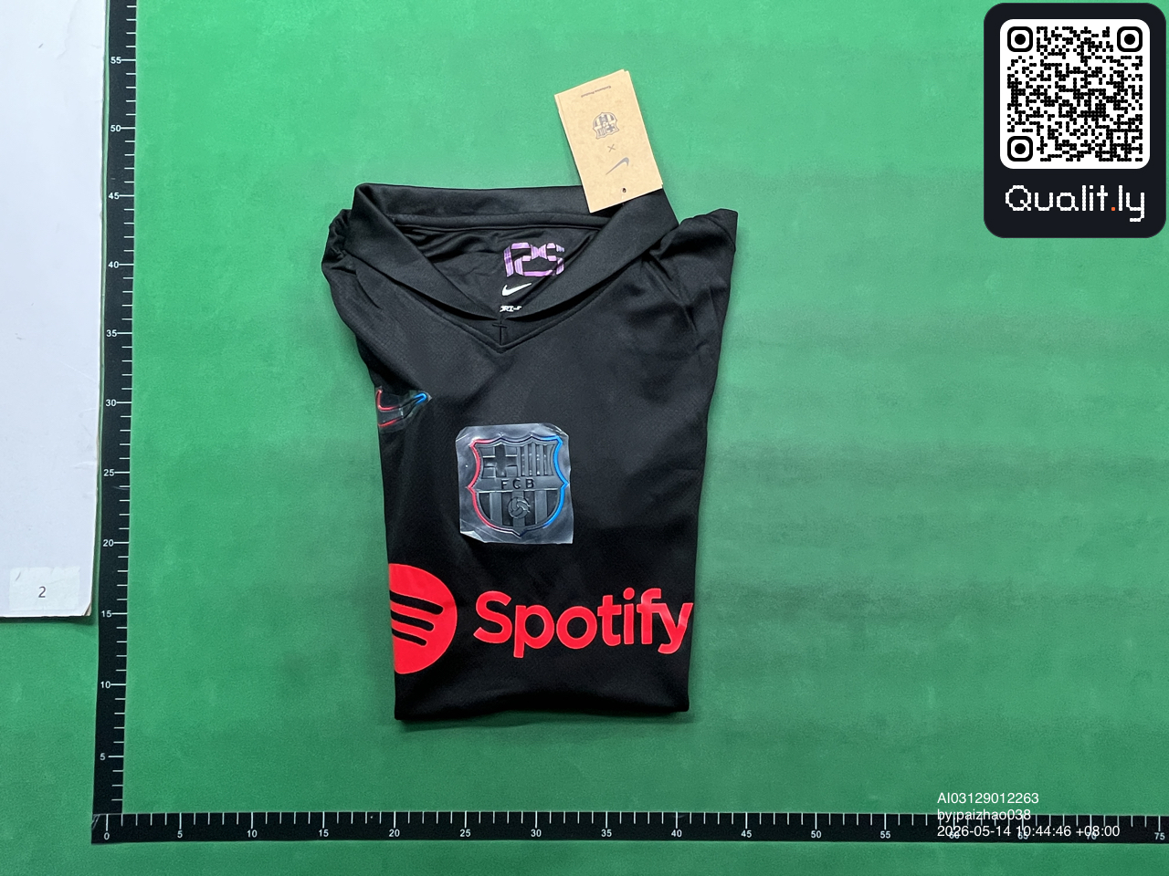 T-shirt — foto QC 1 de 8