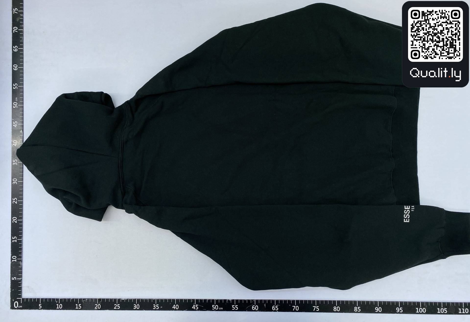 Hoodie QC photo 3 of 90