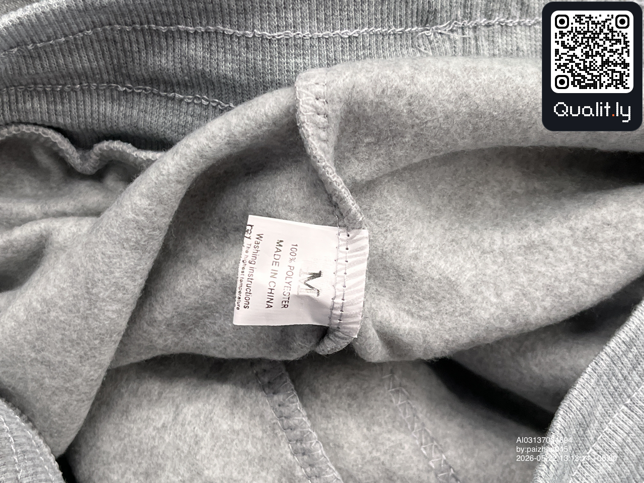 The North Face Joggers Grey QC photo 4