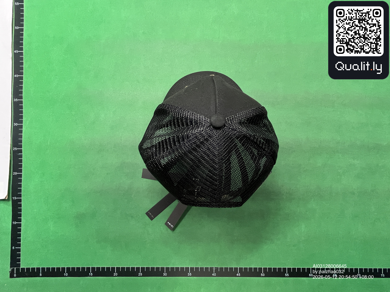 Foto QC 1 di 54