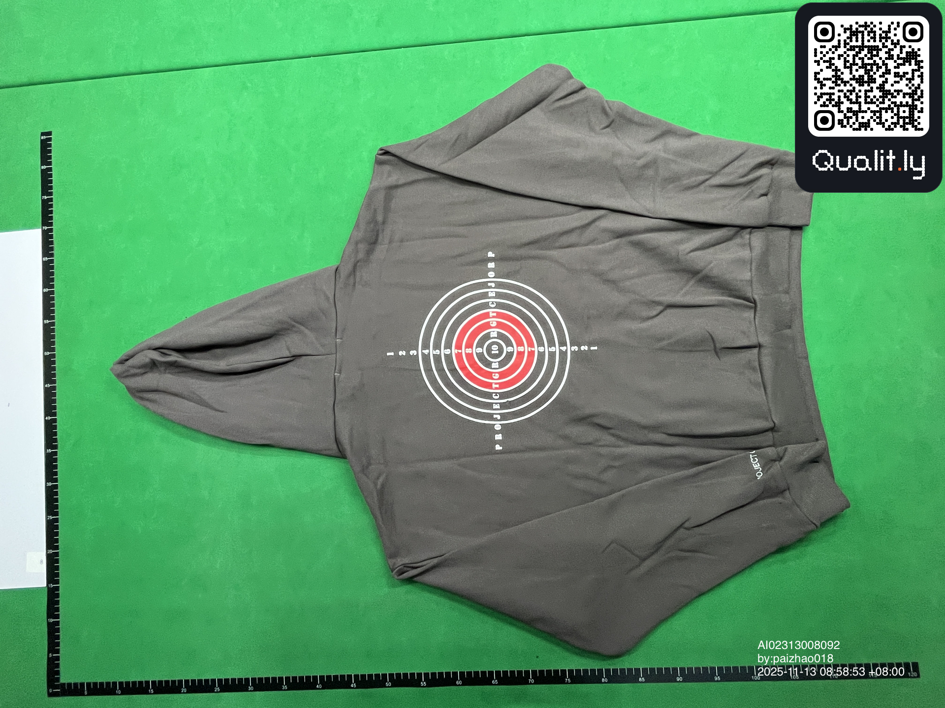 Hoodie QC photo 2 of 8