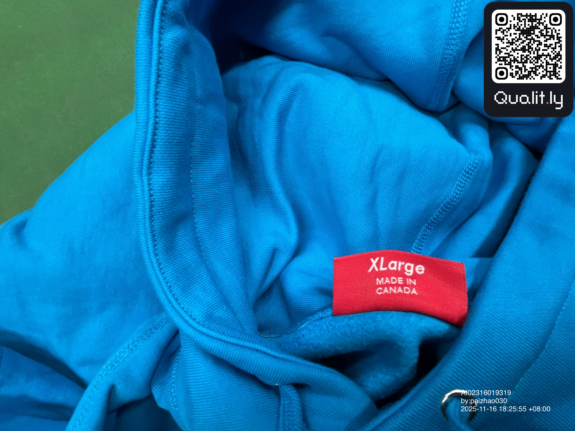 Hoodie — QC-foto 1 van 30