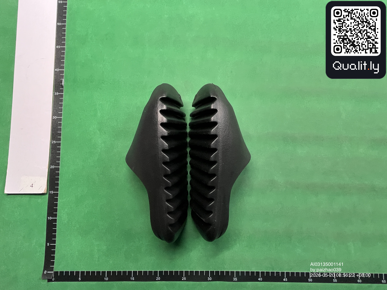Slides QC photo 2 of 5