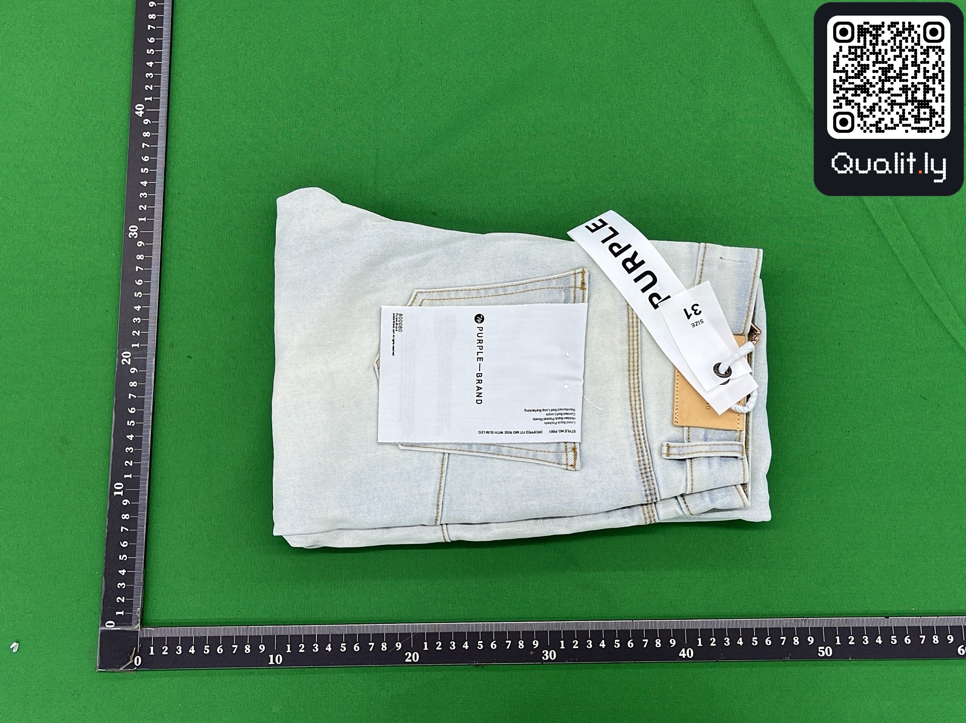 Jeans — QC-foto 1 av 8