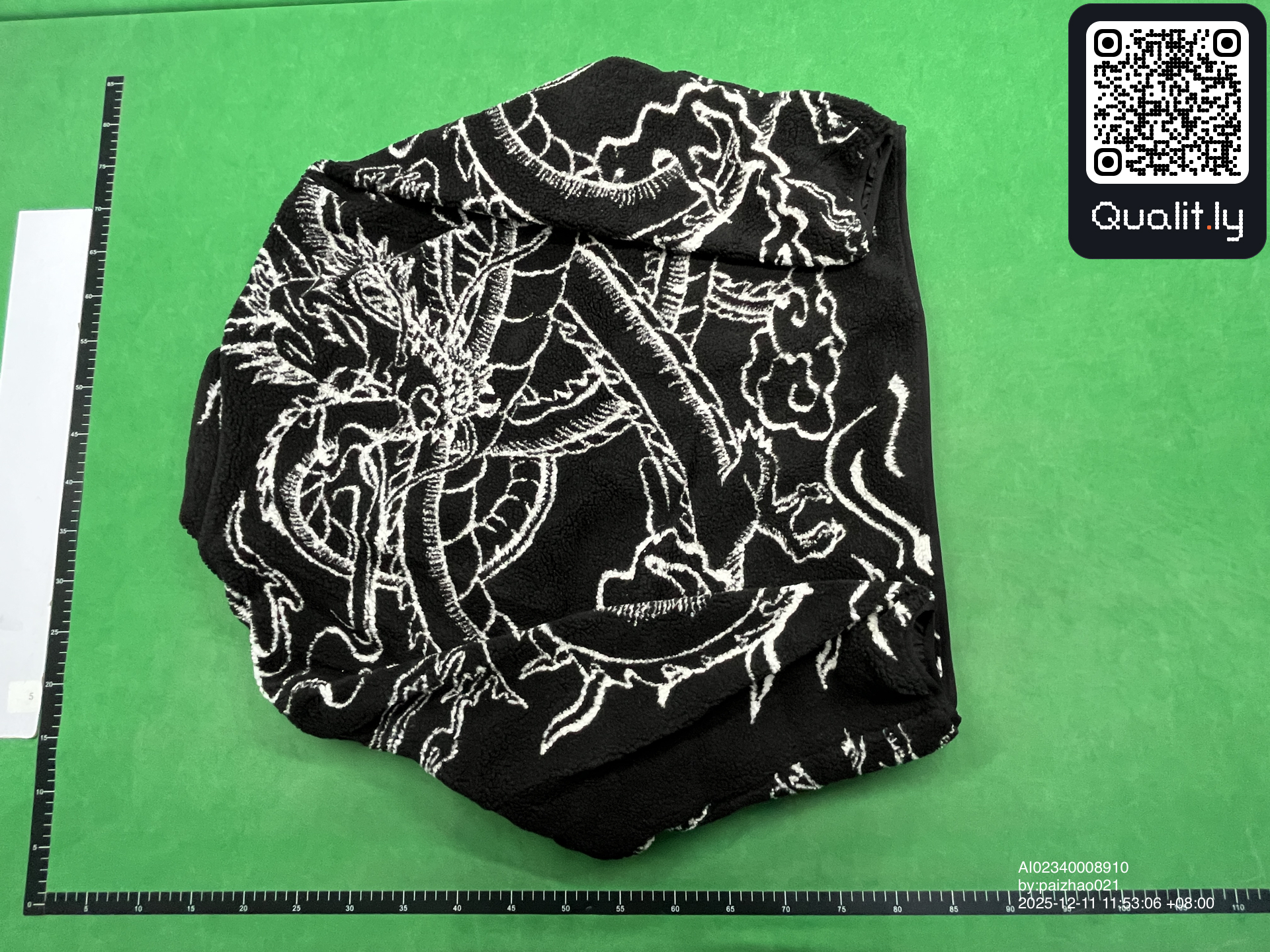 Jacket QC photo 2 of 8